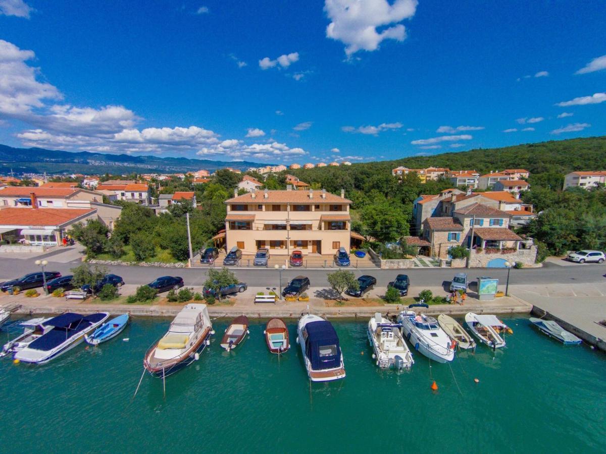 Apartments Celeste Klimno Luaran gambar