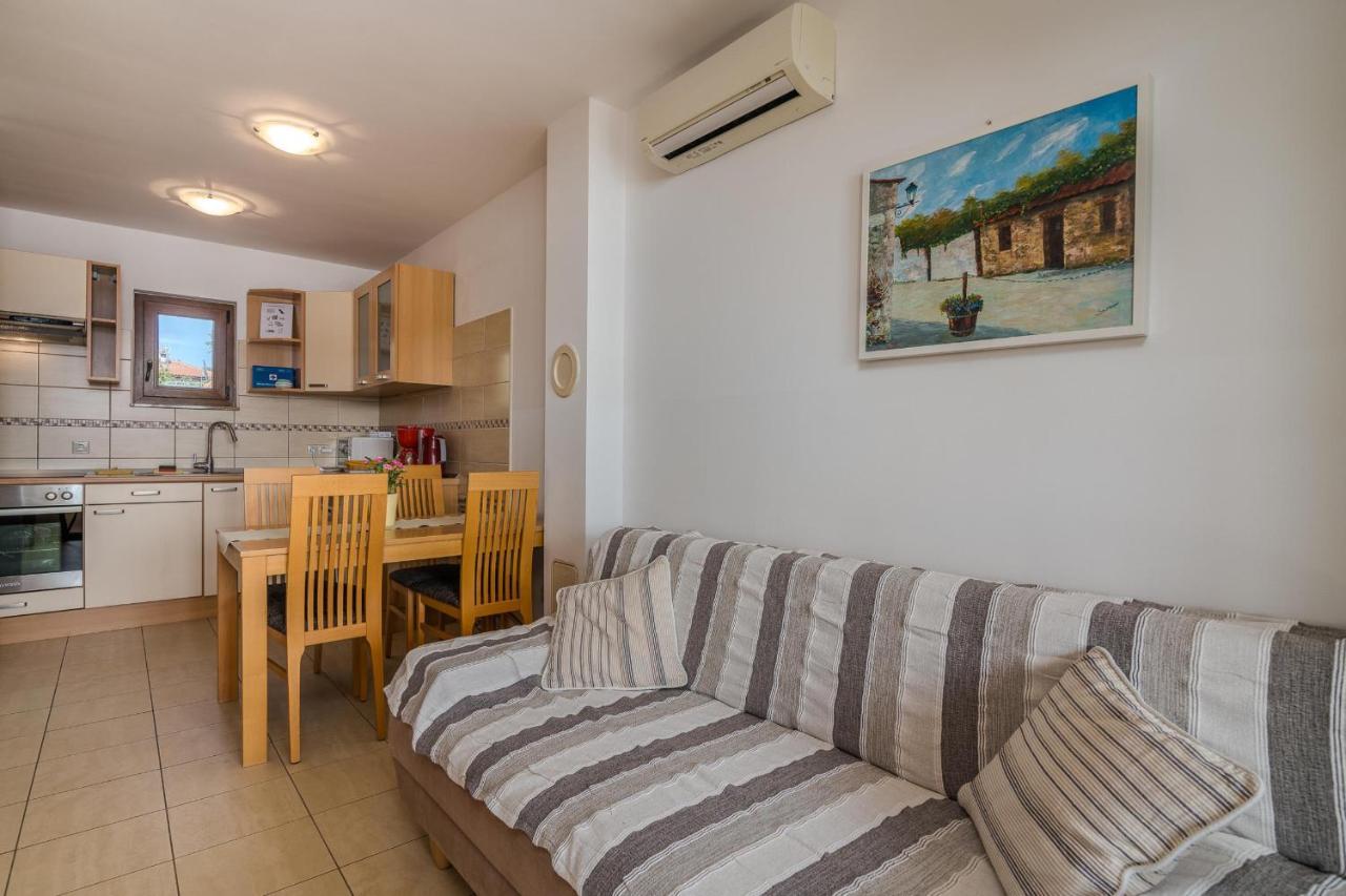 Apartments Celeste Klimno Luaran gambar